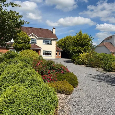 Tunmobi Gardens * Ballyjamesduff