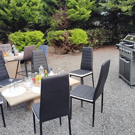 Tunmobi Gardens 公寓 *